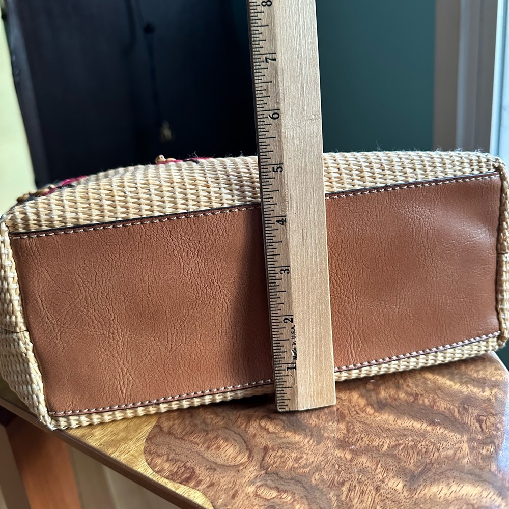 Coastal Boho Vintage Fossil Brown Leather & Floral-Embroidered Straw SatchelBag - Picture 13 of 15